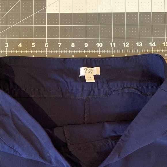 Crown & Ivy Women’s Deep Navy Blue Scalloped Mini Skort Hem Elastic pull on 12 - Picture 3 of 11